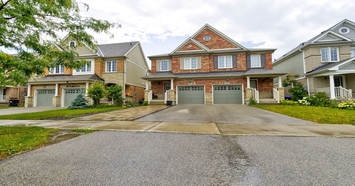 102 Russel Drive Bradford West Gwillimbury