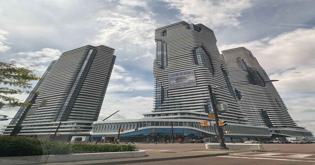 225 Commerce Street Vaughan