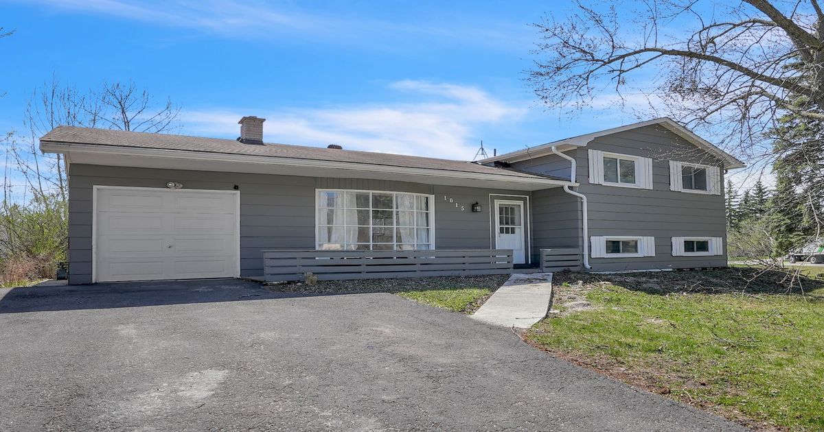 1015 Westmount Avenue Innisfil