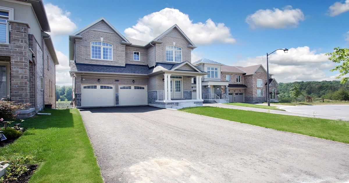 289 Ben Sinclair Avenue East Gwillimbury