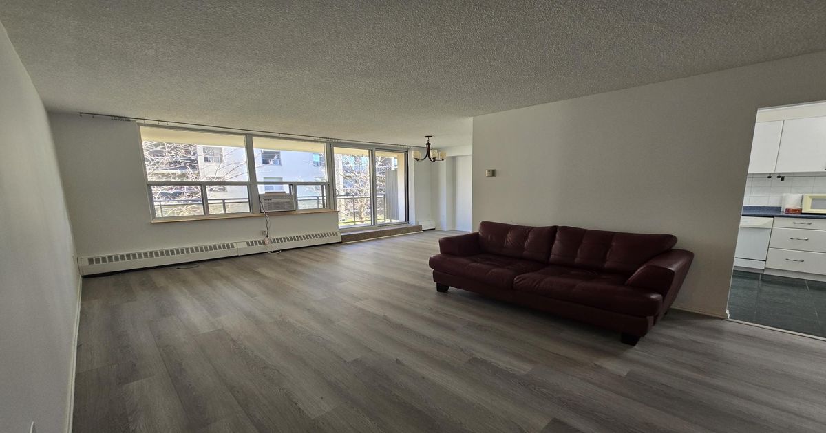 180 Dudley Avenue Markham