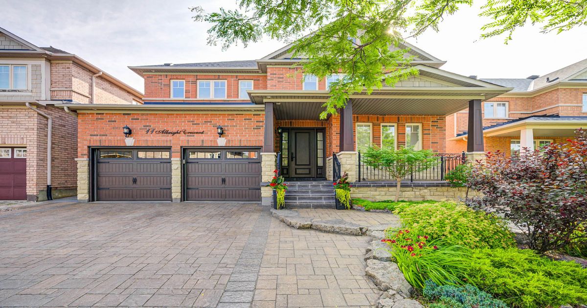 11 Albright Crescent Richmond Hill