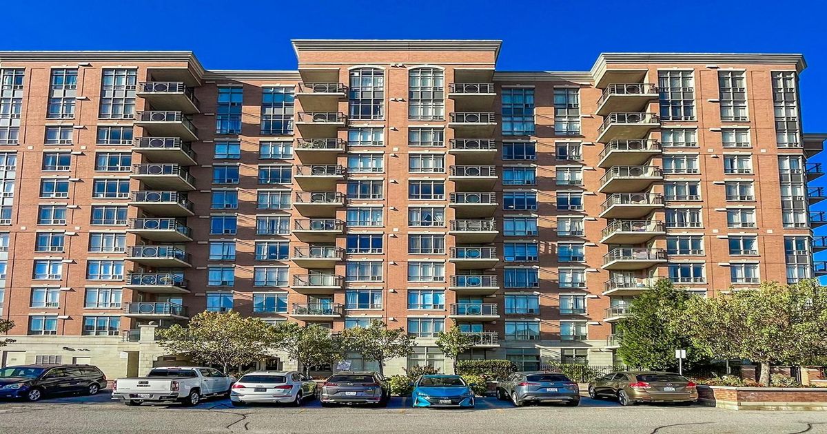 130 pond Drive Markham