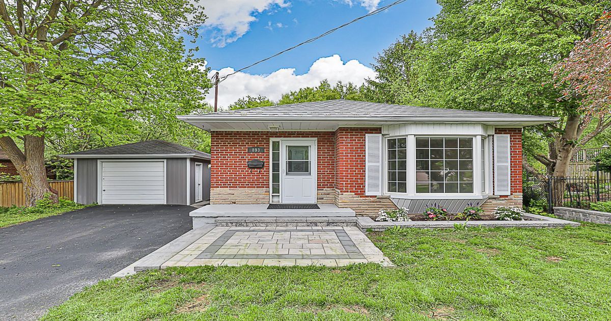 893 Srigley Street Newmarket