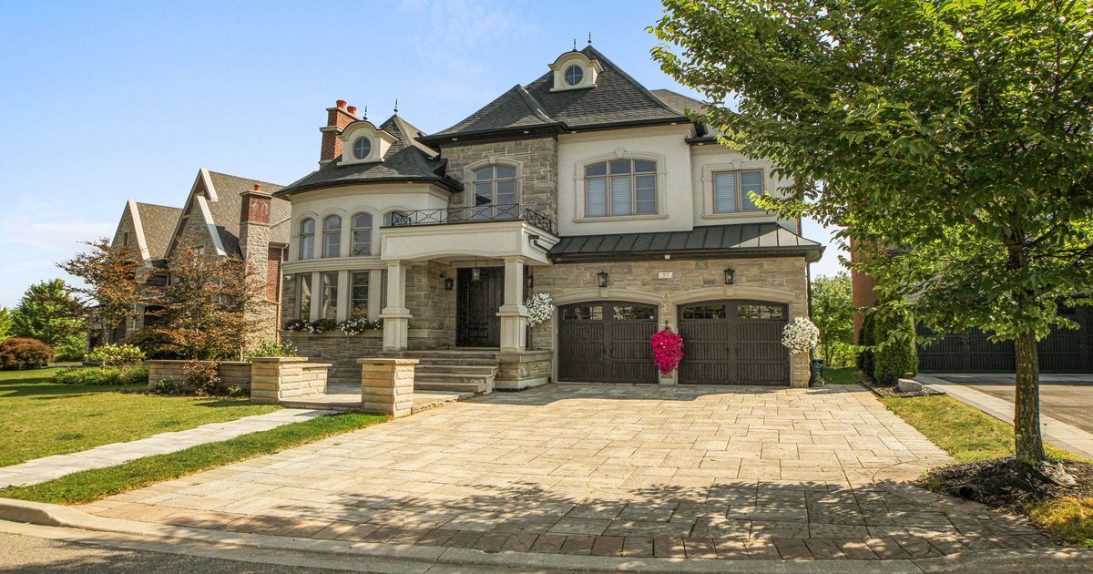 57 Hogan Court King