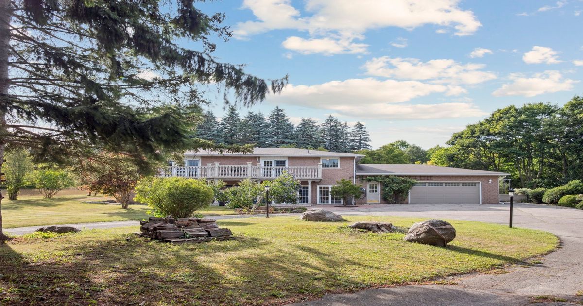 668 Mount Albert Road East Gwillimbury