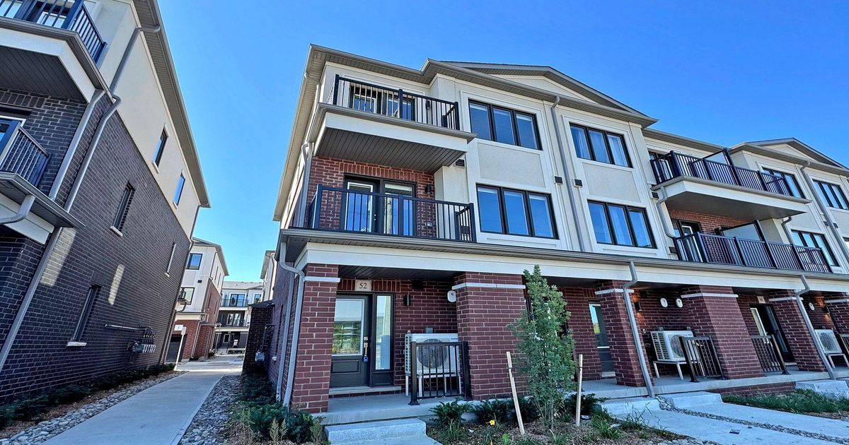 52 Matawin Lane Richmond Hill