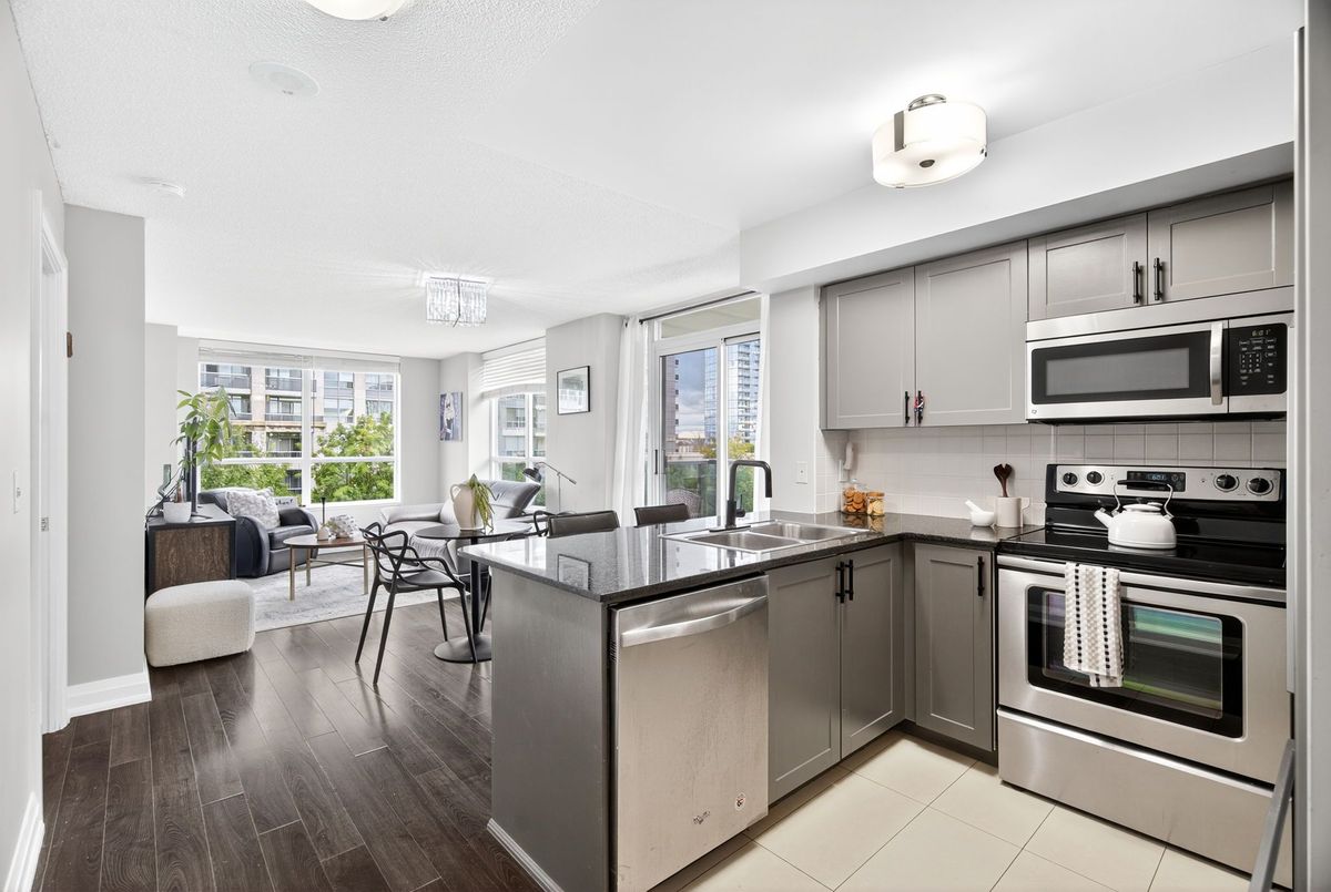 20 North Park Road Vaughan 20 North Park Road Vaughan