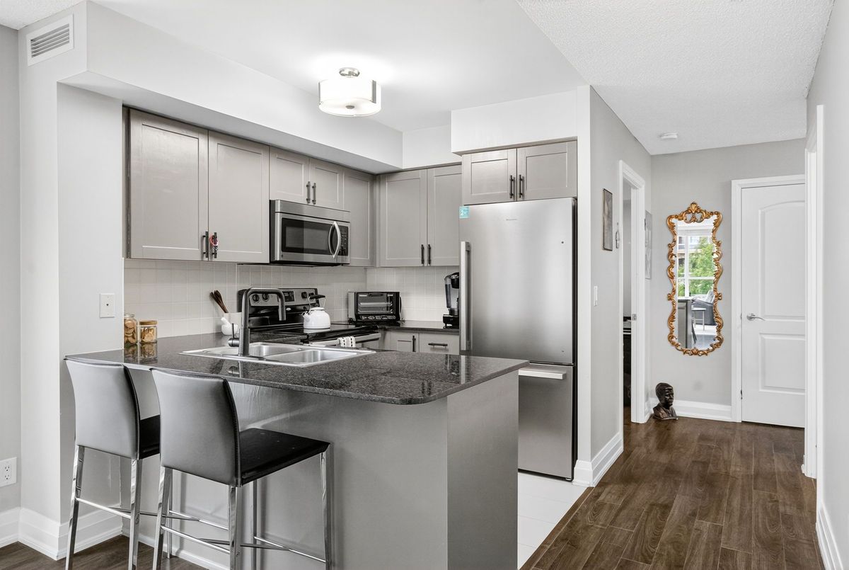 20 North Park Road Vaughan 20 North Park Road Vaughan