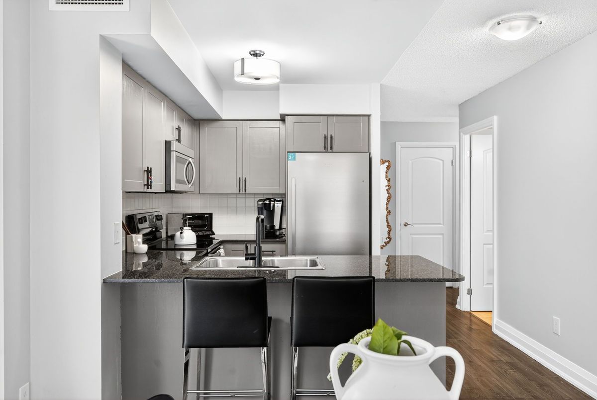 20 North Park Road Vaughan 20 North Park Road Vaughan