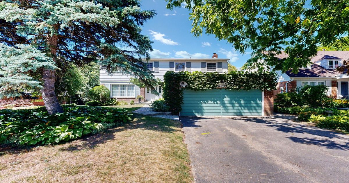 20 Thurgate Crescent Markham