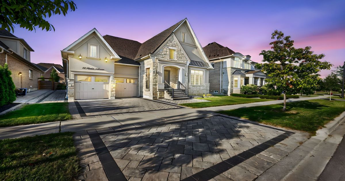 10 Larkin Avenue King