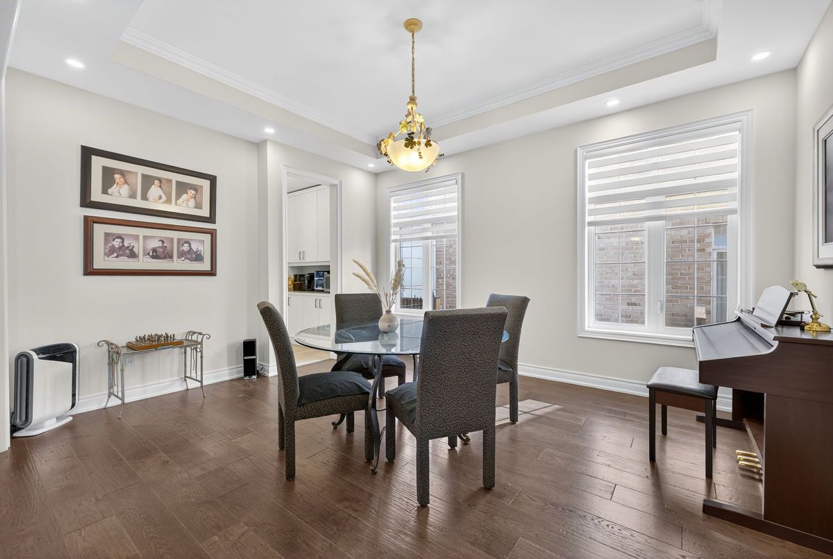 10 Larkin Avenue King 10 Larkin Avenue King