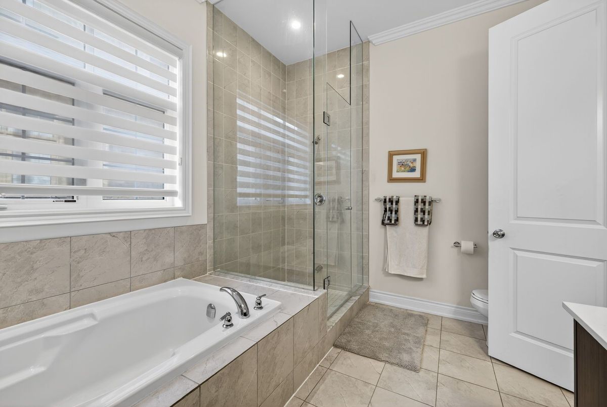 10 Larkin Avenue King 10 Larkin Avenue King