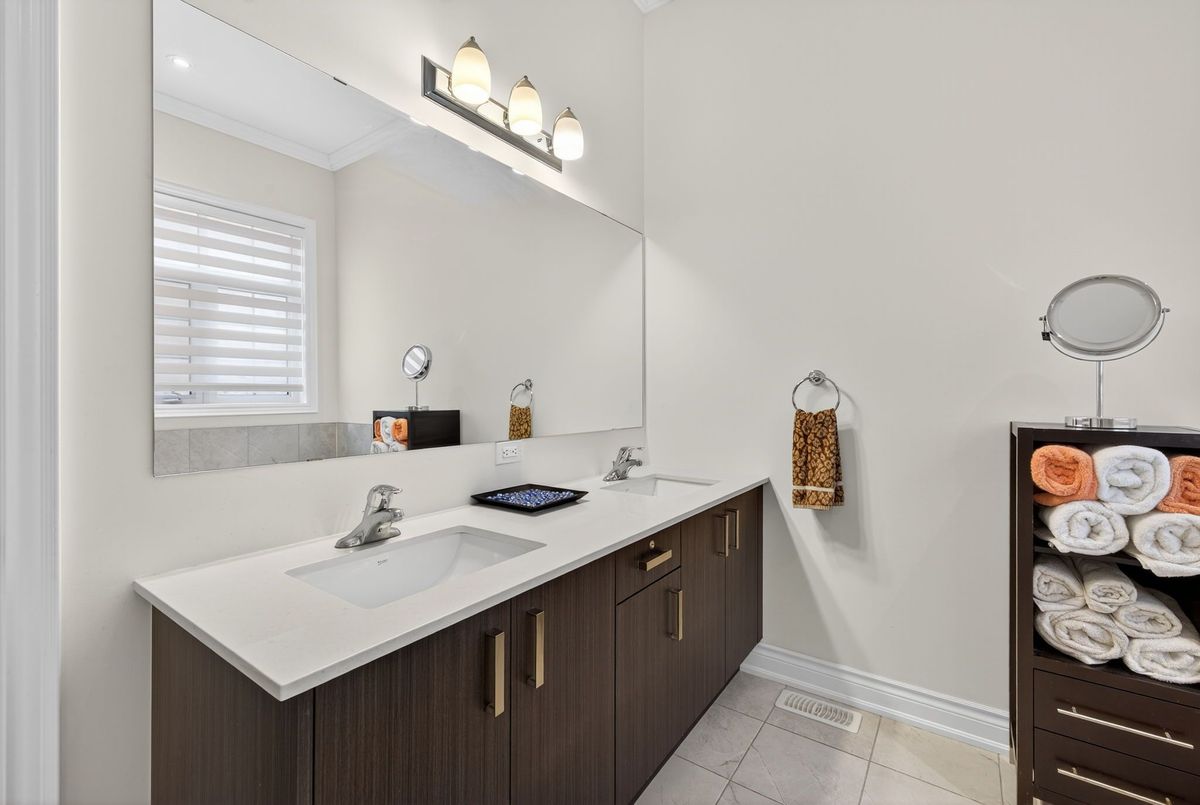 10 Larkin Avenue King 10 Larkin Avenue King