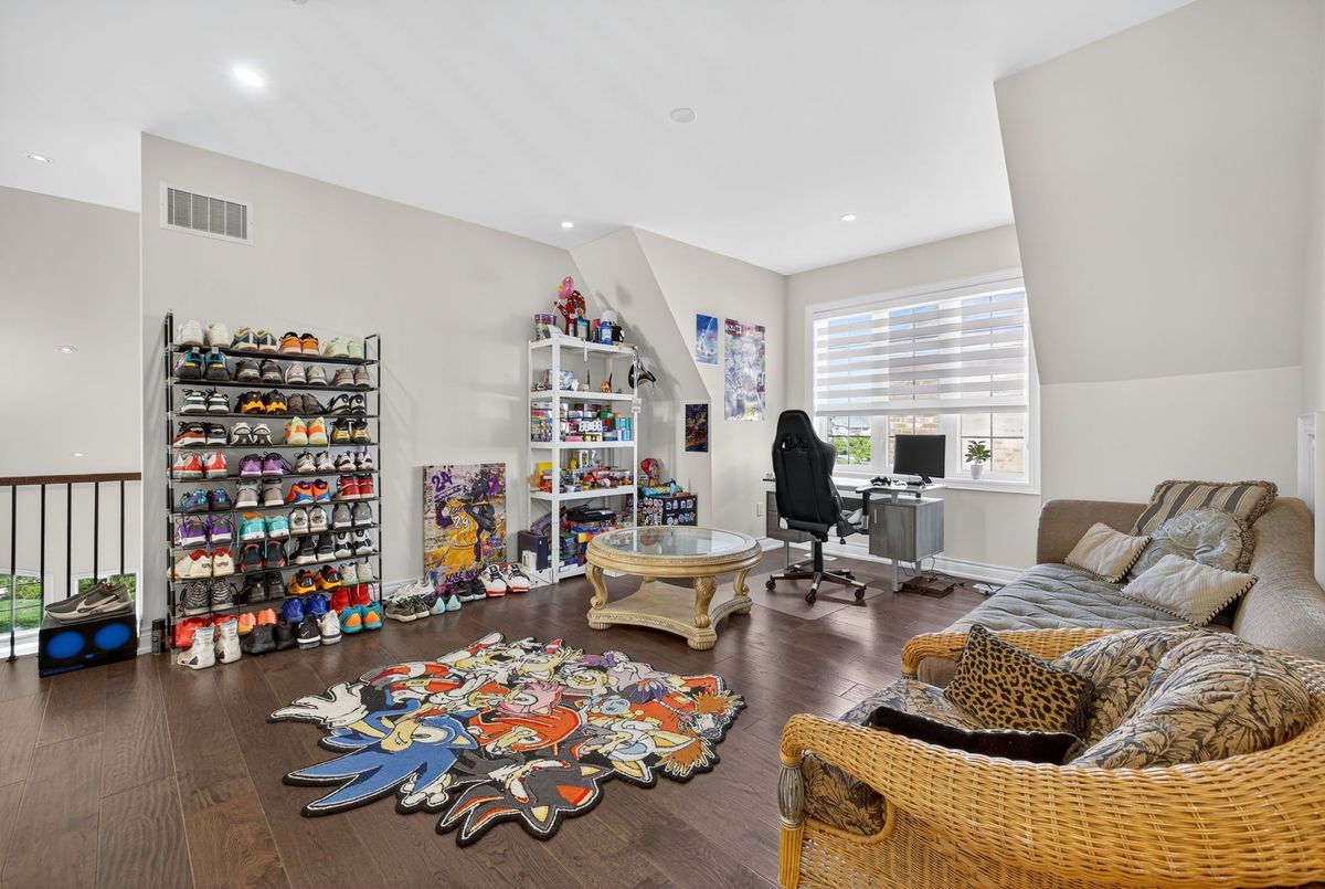 10 Larkin Avenue King 10 Larkin Avenue King