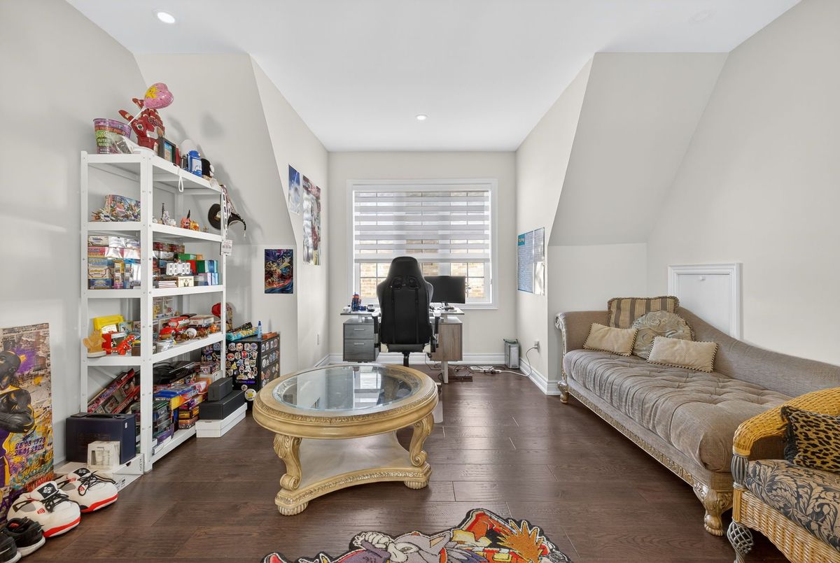 10 Larkin Avenue King 10 Larkin Avenue King