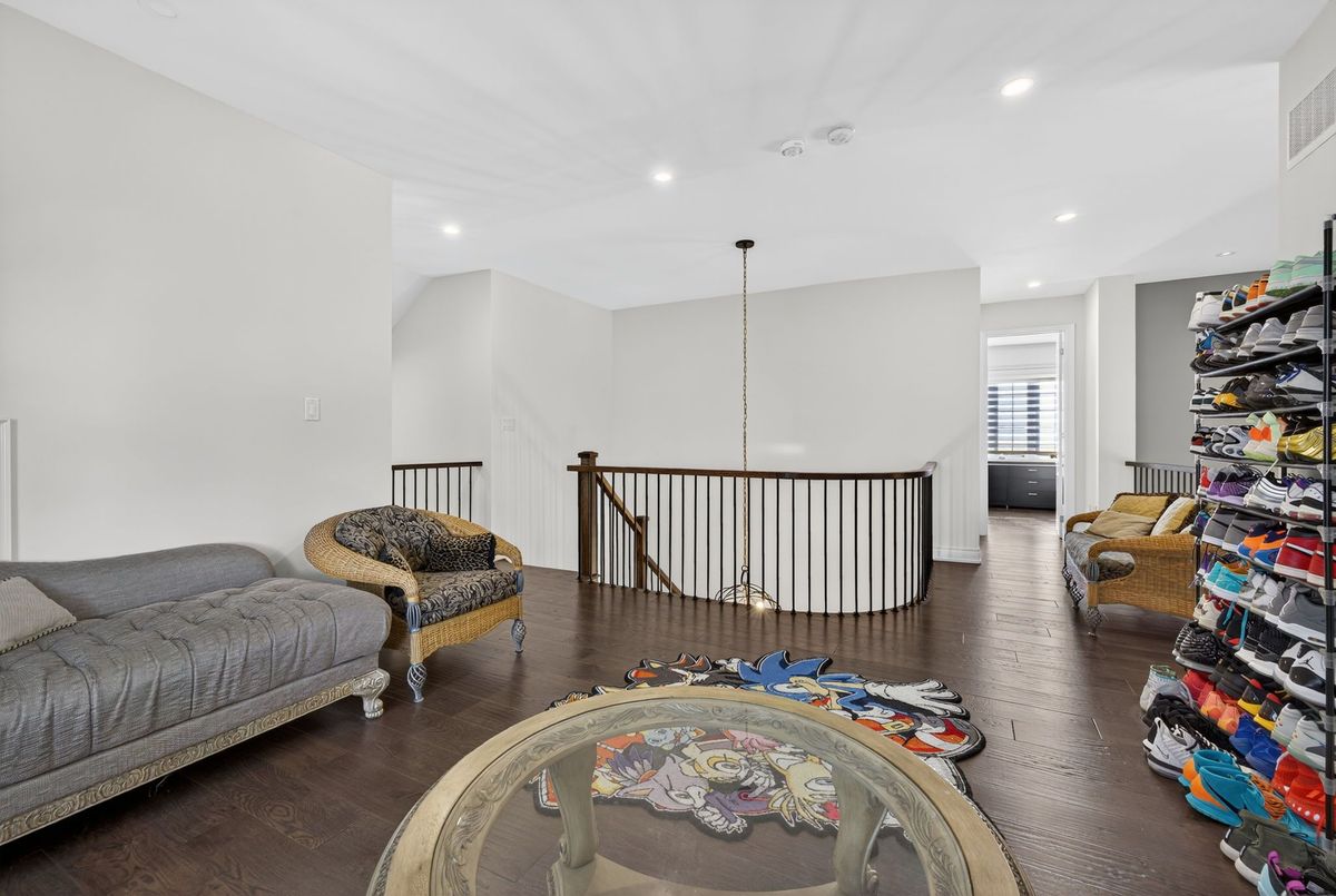 10 Larkin Avenue King 10 Larkin Avenue King