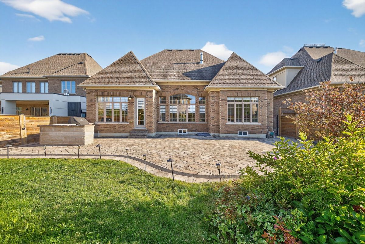 10 Larkin Avenue King 10 Larkin Avenue King