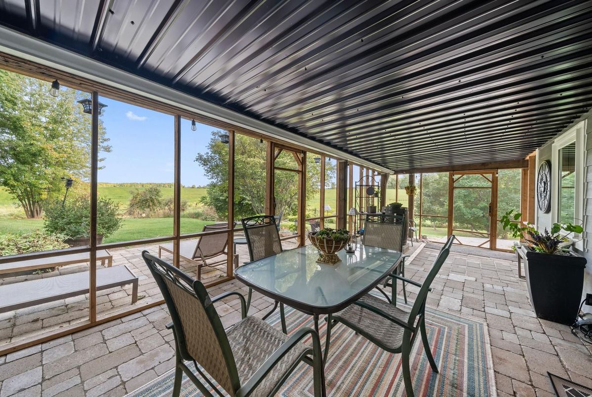 16455 10th Concession N/A King 16455 10th Concession N/A King