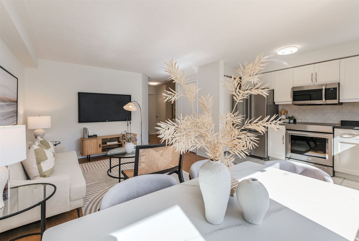 113 Mugford Road Aurora 113 Mugford Road Aurora