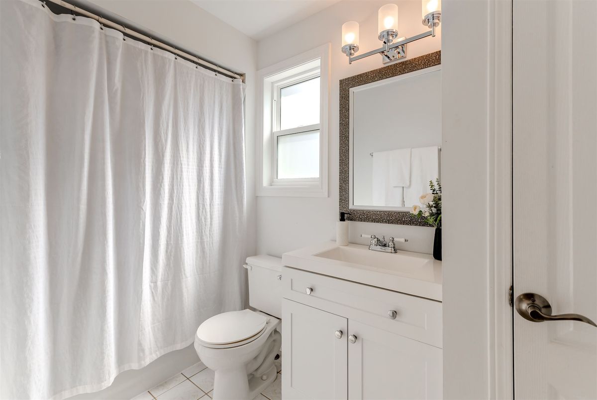 113 Mugford Road Aurora 113 Mugford Road Aurora