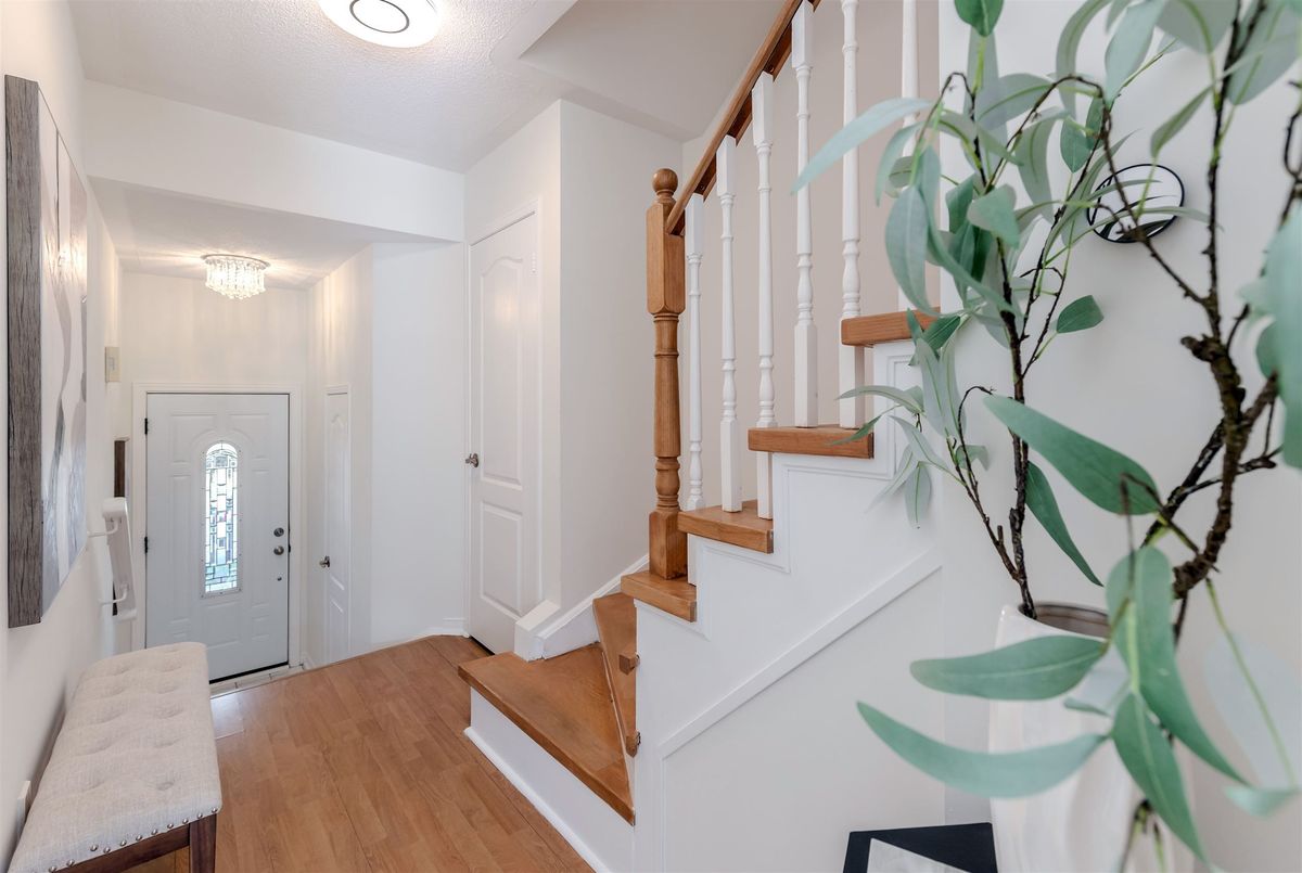 113 Mugford Road Aurora 113 Mugford Road Aurora