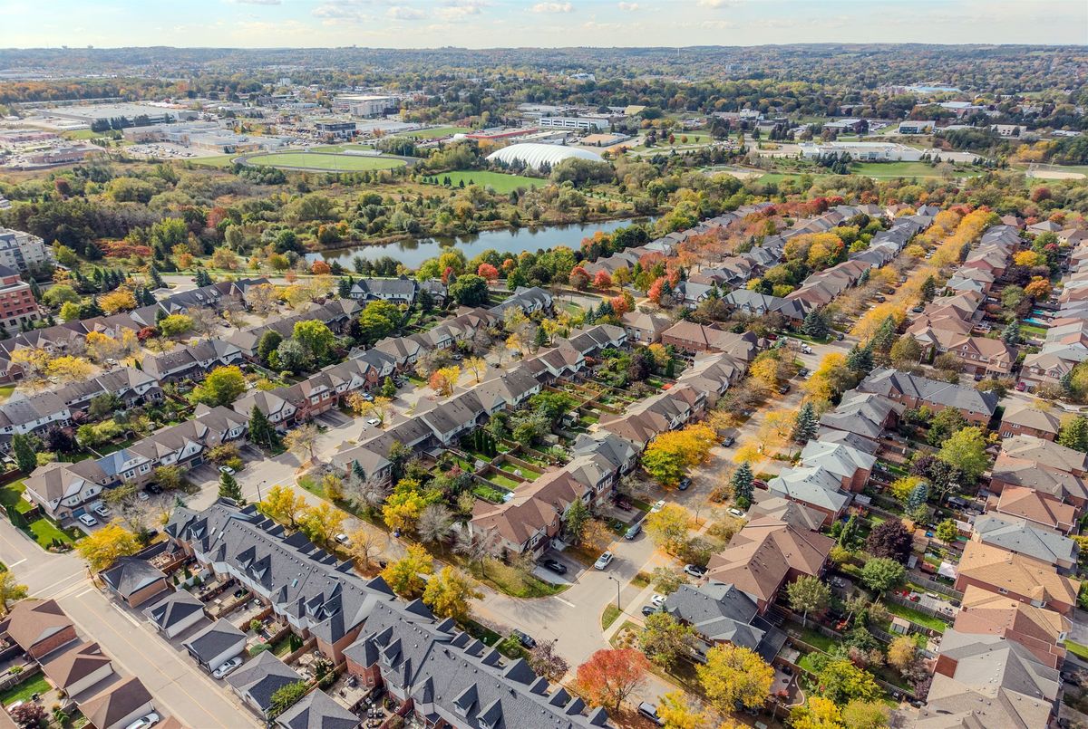 113 Mugford Road Aurora 113 Mugford Road Aurora