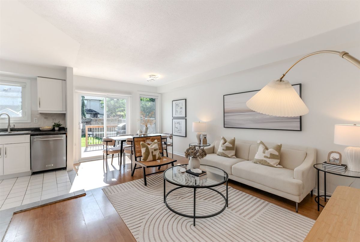 113 Mugford Road Aurora 113 Mugford Road Aurora