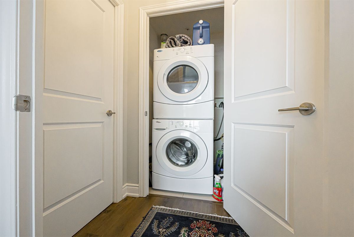 9090 Yonge Street Richmond Hill 9090 Yonge Street Richmond Hill