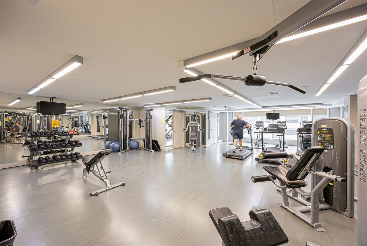 9090 Yonge Street Richmond Hill 9090 Yonge Street Richmond Hill