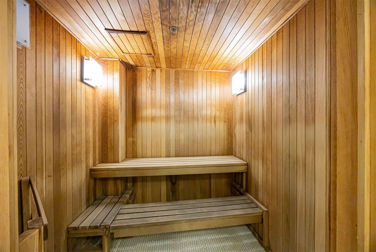 9090 Yonge Street Richmond Hill 9090 Yonge Street Richmond Hill