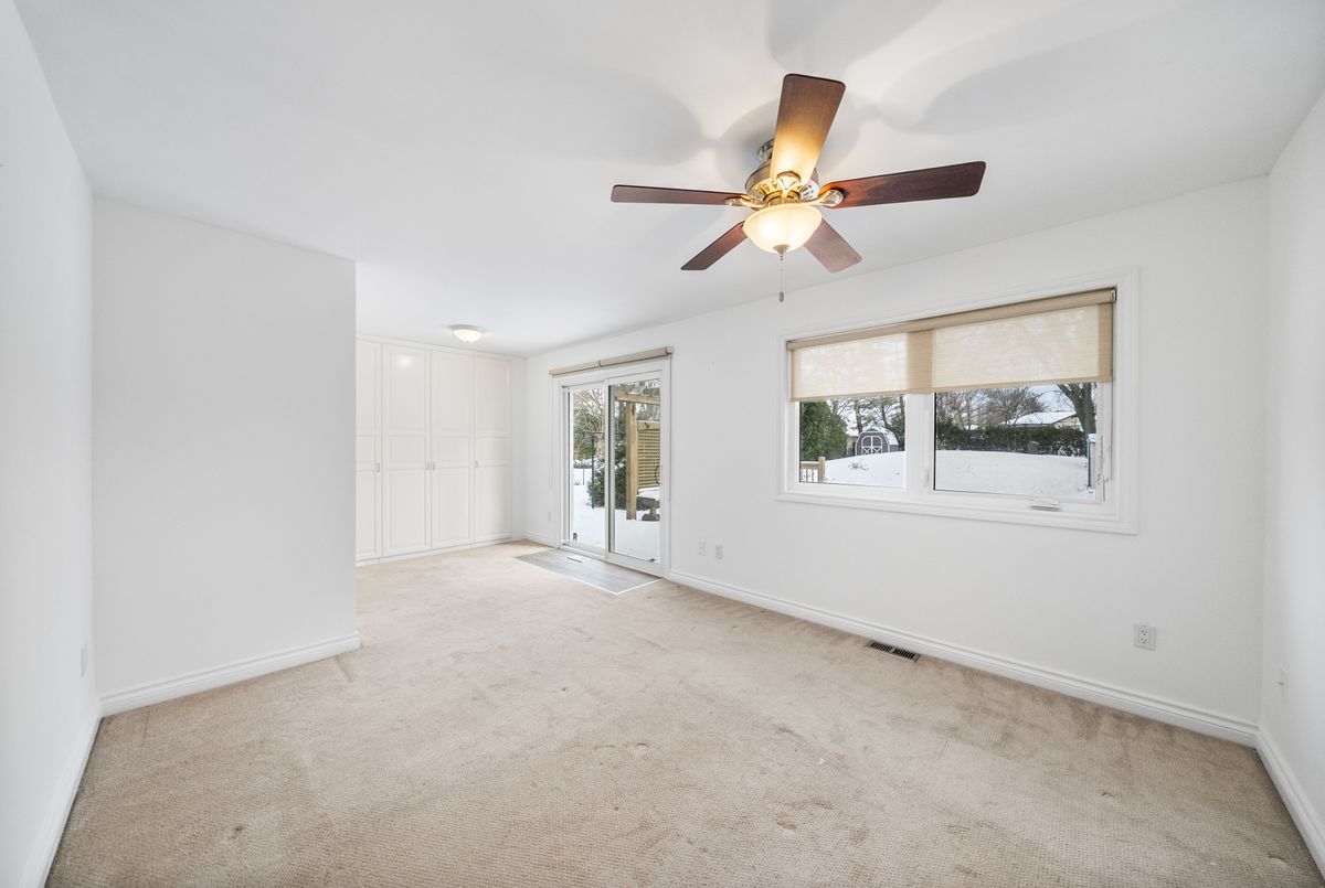 49 May Avenue East Gwillimbury 49 May Avenue East Gwillimbury