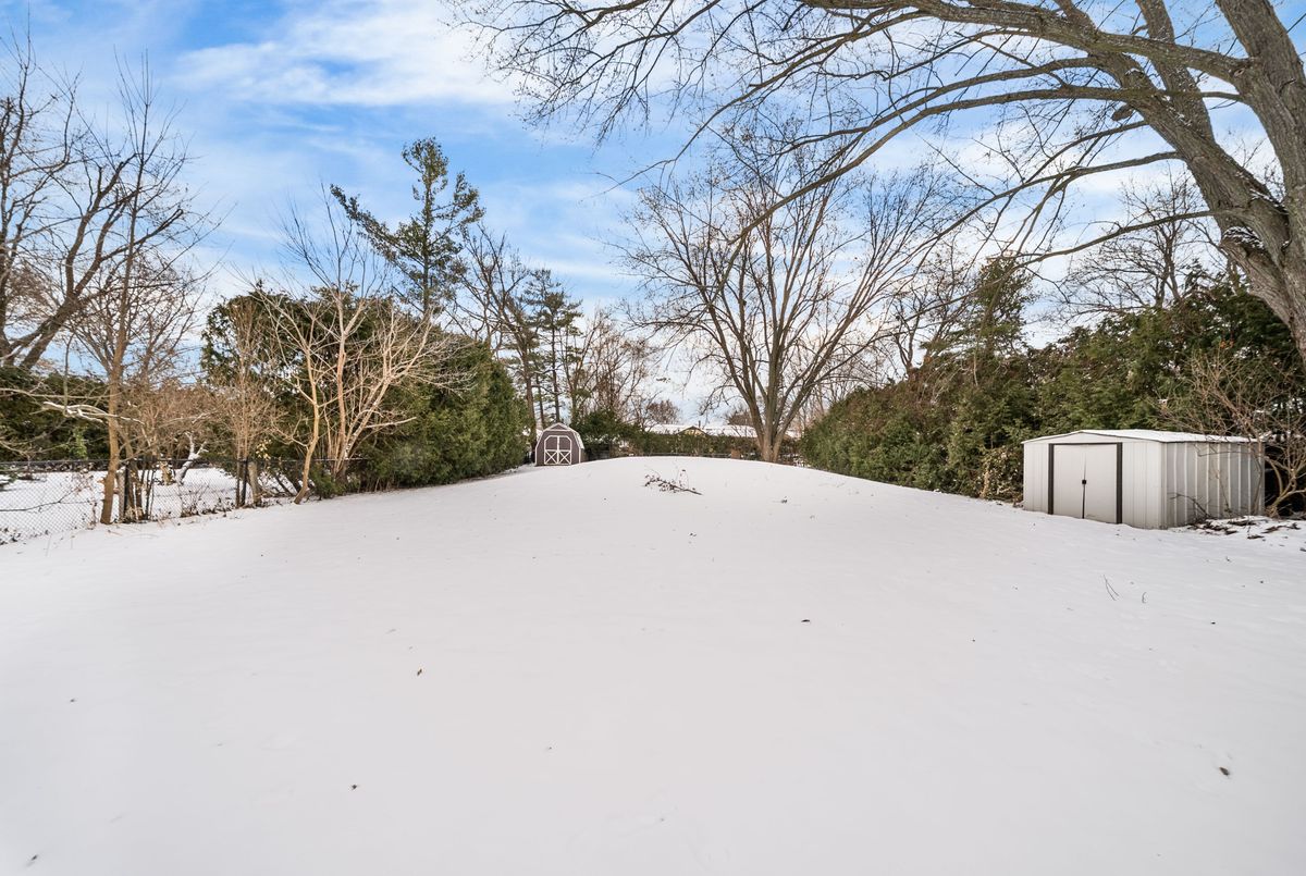 49 May Avenue East Gwillimbury 49 May Avenue East Gwillimbury