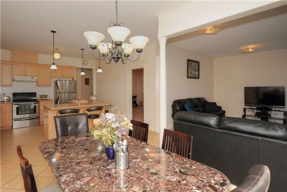 71 Batchford Crescent Markham 71 Batchford Crescent Markham