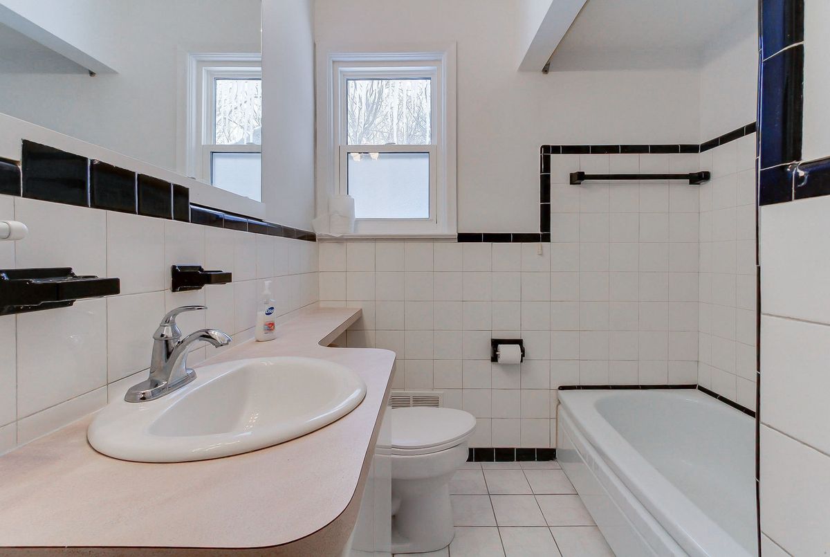 72 Monkswood Crescent Newmarket 72 Monkswood Crescent Newmarket