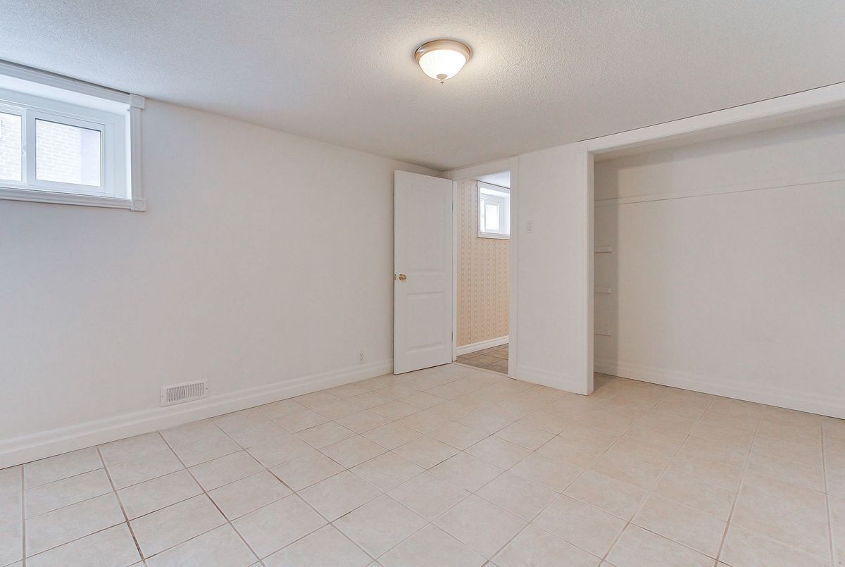 72 Monkswood Crescent Newmarket 72 Monkswood Crescent Newmarket