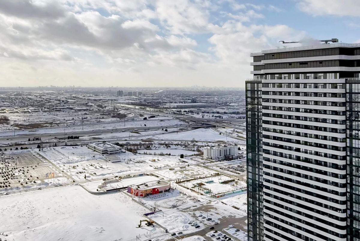 8 Interchange Way Vaughan 8 Interchange Way Vaughan