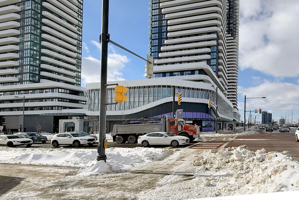 8 Interchange Way Vaughan 8 Interchange Way Vaughan