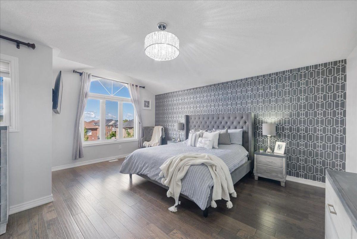 28 West Park Avenue Bradford West Gwillimbury 28 West Park Avenue Bradford West Gwillimbury