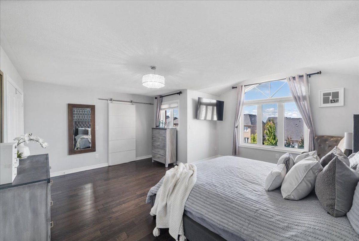 28 West Park Avenue Bradford West Gwillimbury 28 West Park Avenue Bradford West Gwillimbury