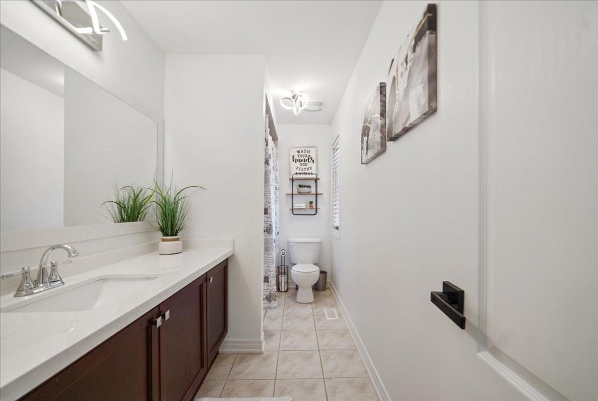 28 West Park Avenue Bradford West Gwillimbury 28 West Park Avenue Bradford West Gwillimbury