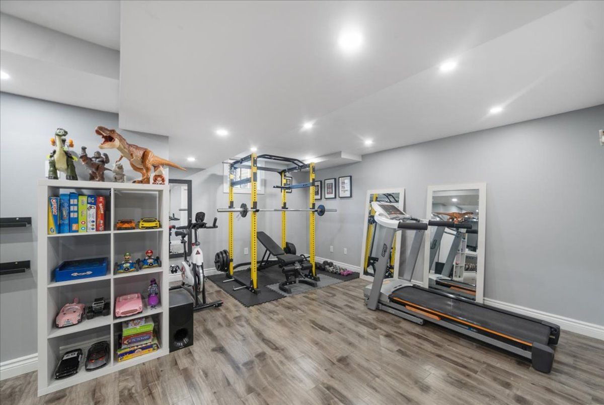 28 West Park Avenue Bradford West Gwillimbury 28 West Park Avenue Bradford West Gwillimbury