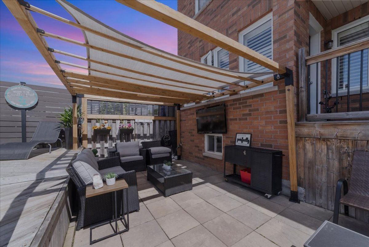 28 West Park Avenue Bradford West Gwillimbury 28 West Park Avenue Bradford West Gwillimbury