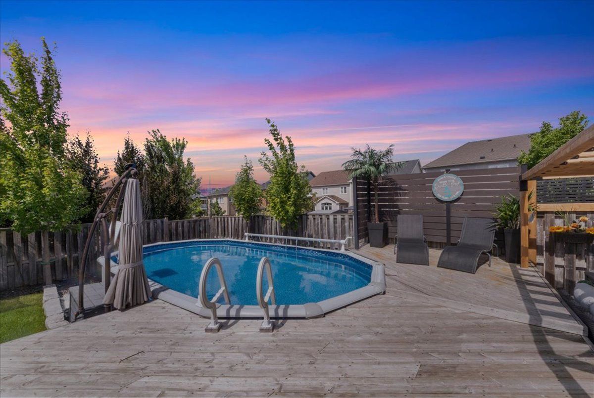 28 West Park Avenue Bradford West Gwillimbury 28 West Park Avenue Bradford West Gwillimbury