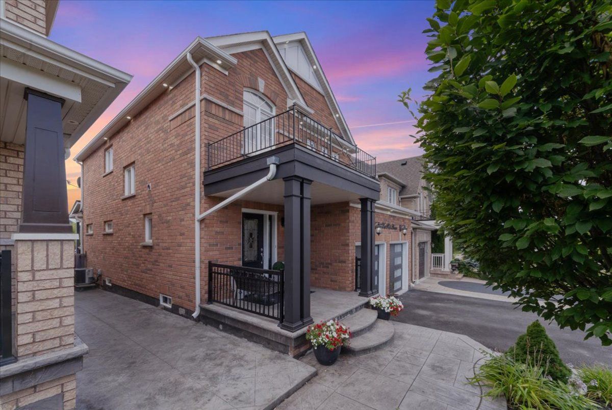 28 West Park Avenue Bradford West Gwillimbury 28 West Park Avenue Bradford West Gwillimbury