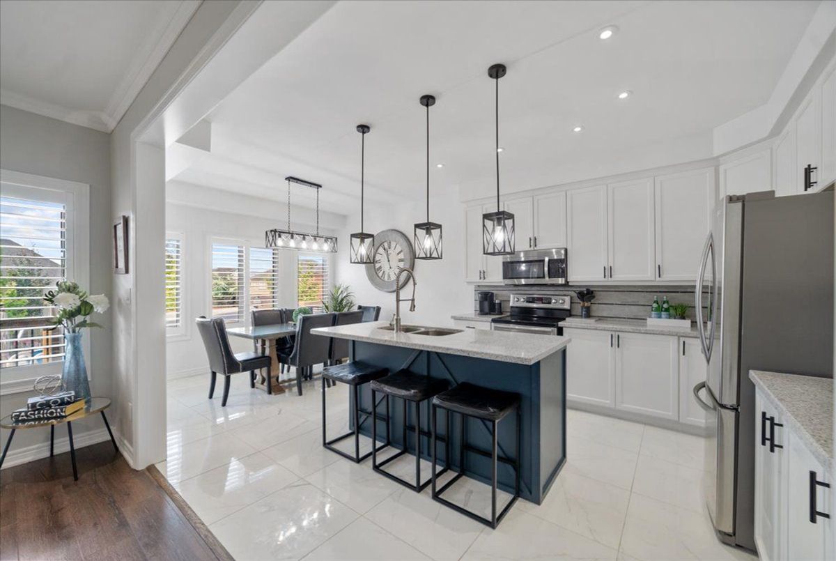 28 West Park Avenue Bradford West Gwillimbury 28 West Park Avenue Bradford West Gwillimbury