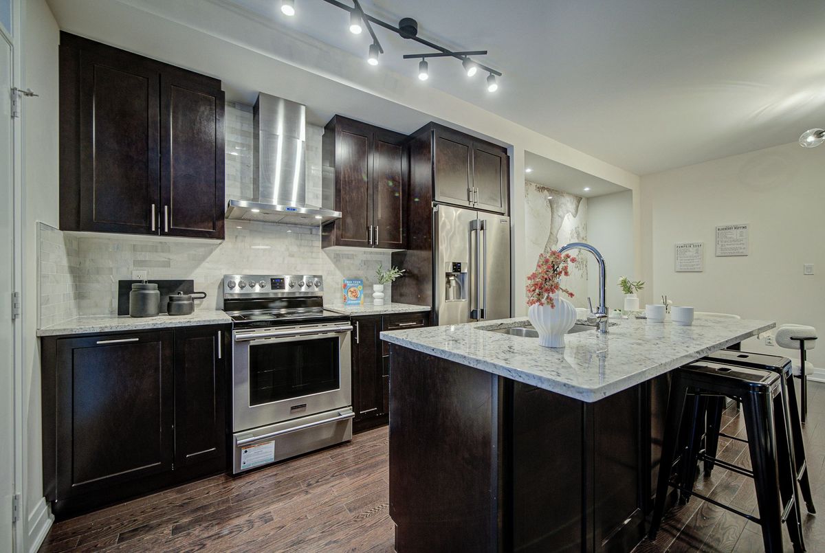 42 Causland Lane Richmond Hill 42 Causland Lane Richmond Hill