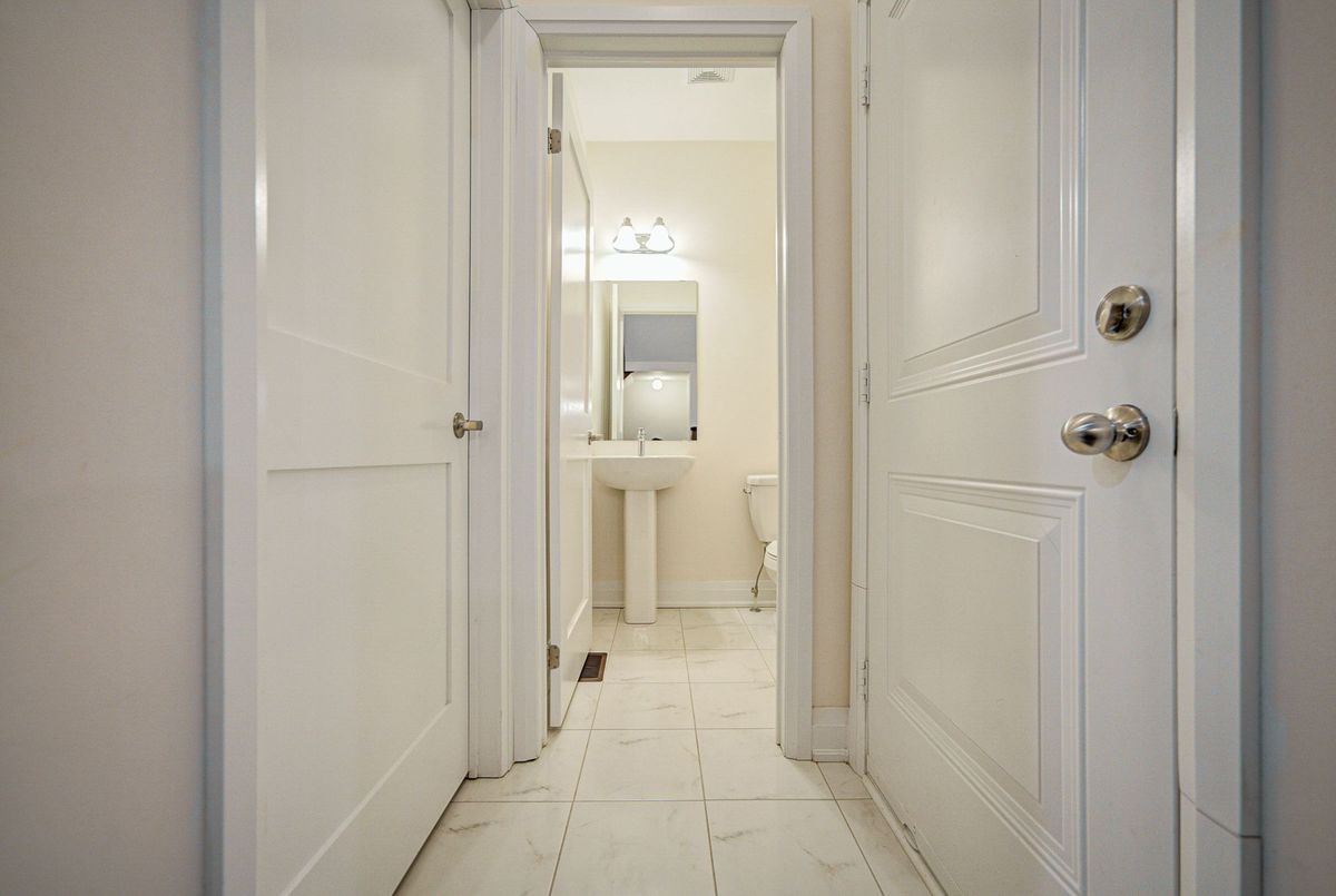 42 Causland Lane Richmond Hill 42 Causland Lane Richmond Hill