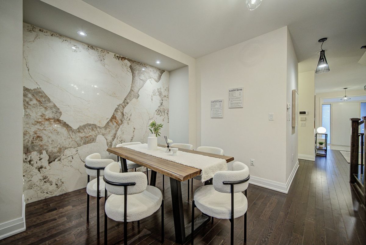 42 Causland Lane Richmond Hill 42 Causland Lane Richmond Hill